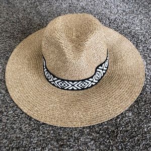 French Connection women’s sun hat with B&W ribbon